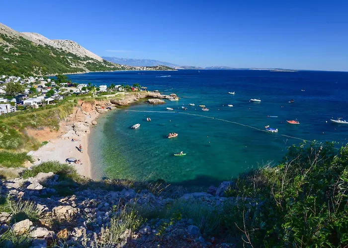 Lovely By The Sea - Happy Nyaraló